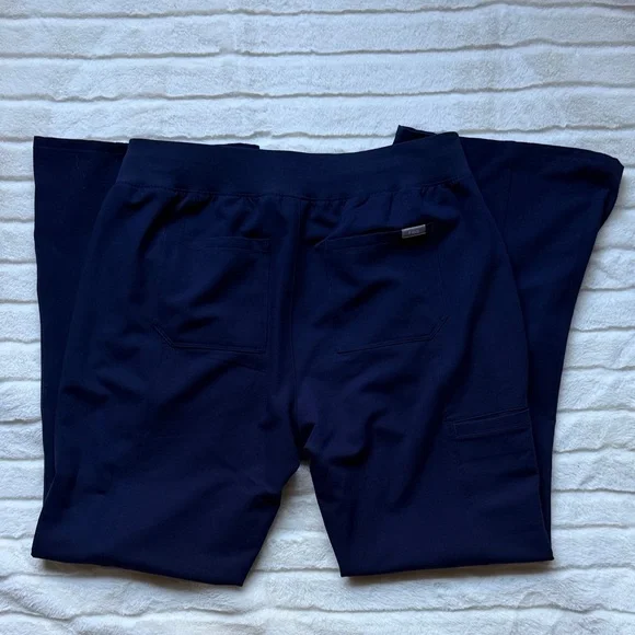 🩵Figs High Waisted Madryn Flare Scrub Pants in Navy - Picture 2 of 5